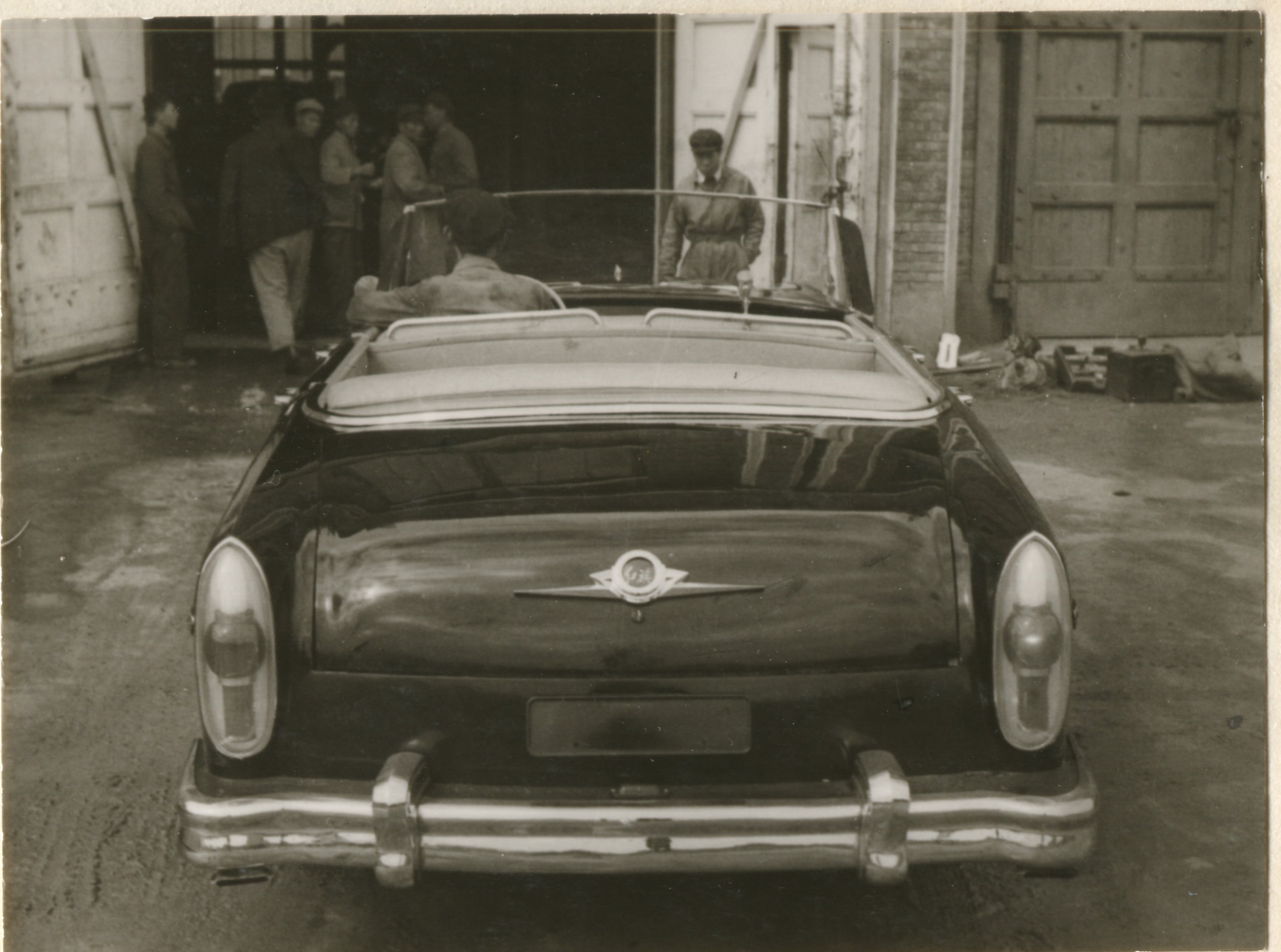 04b.jpg